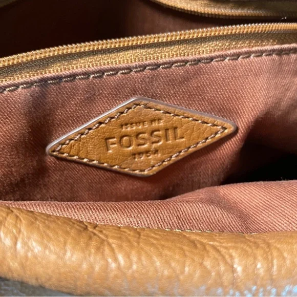 Fossil Cow Hide Leather Bag - Picture 6 of 16